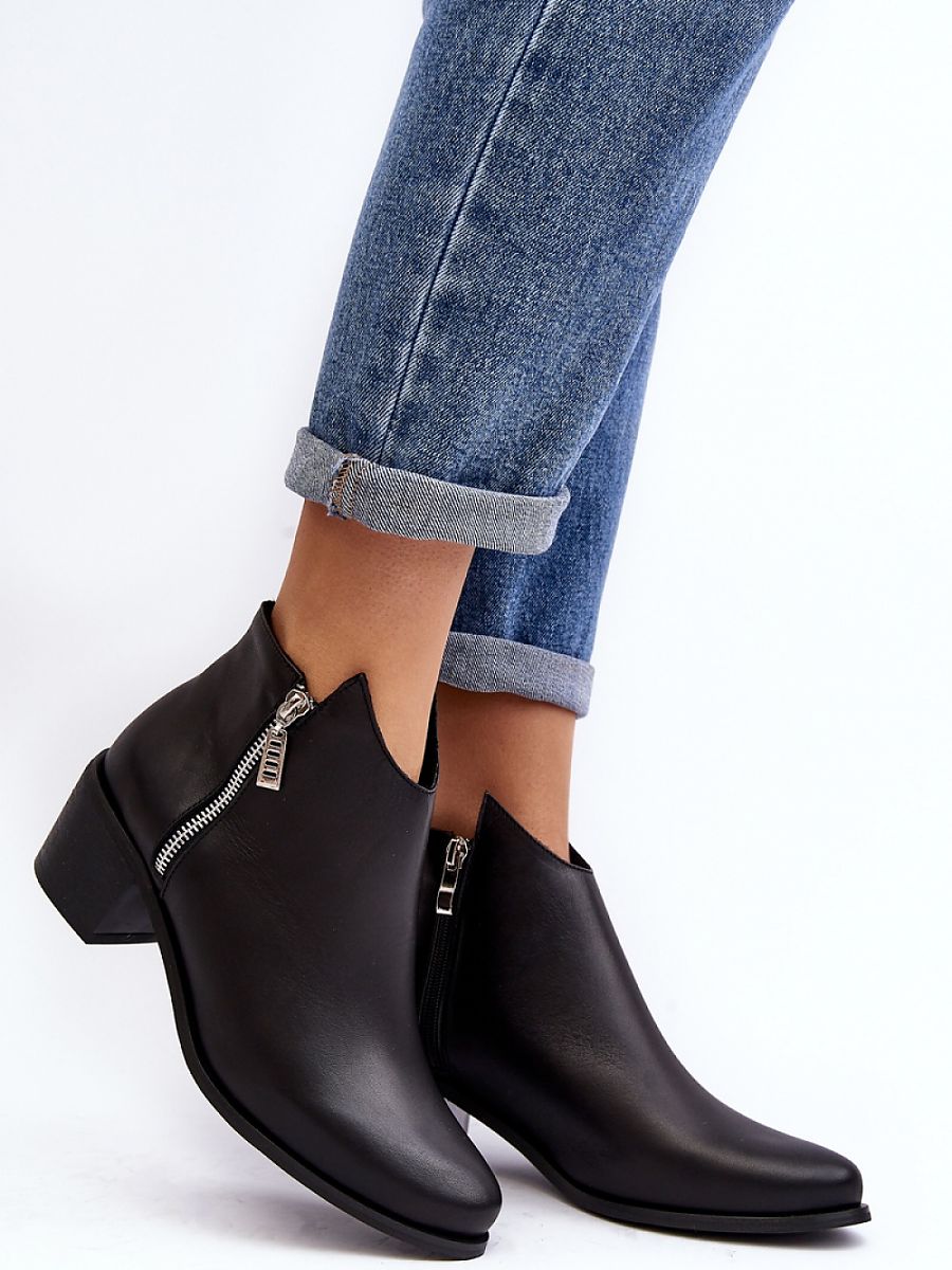 Heeled low shoes model 190708 Step in style