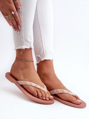 Japanese flip-flops model 197611 Step in style