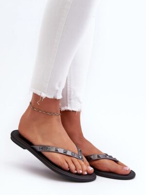 Japanese flip-flops model 197612 Step in style