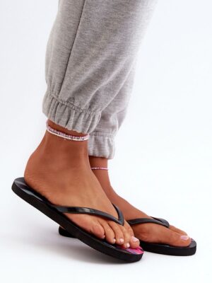 Japanese flip-flops model 198604 Step in style