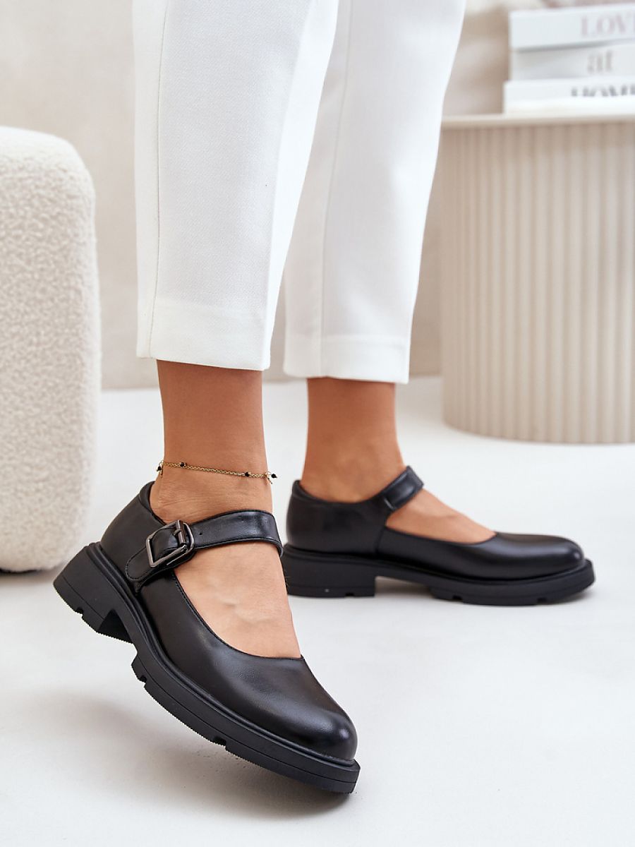 Low Shoes model 201027 Step in style