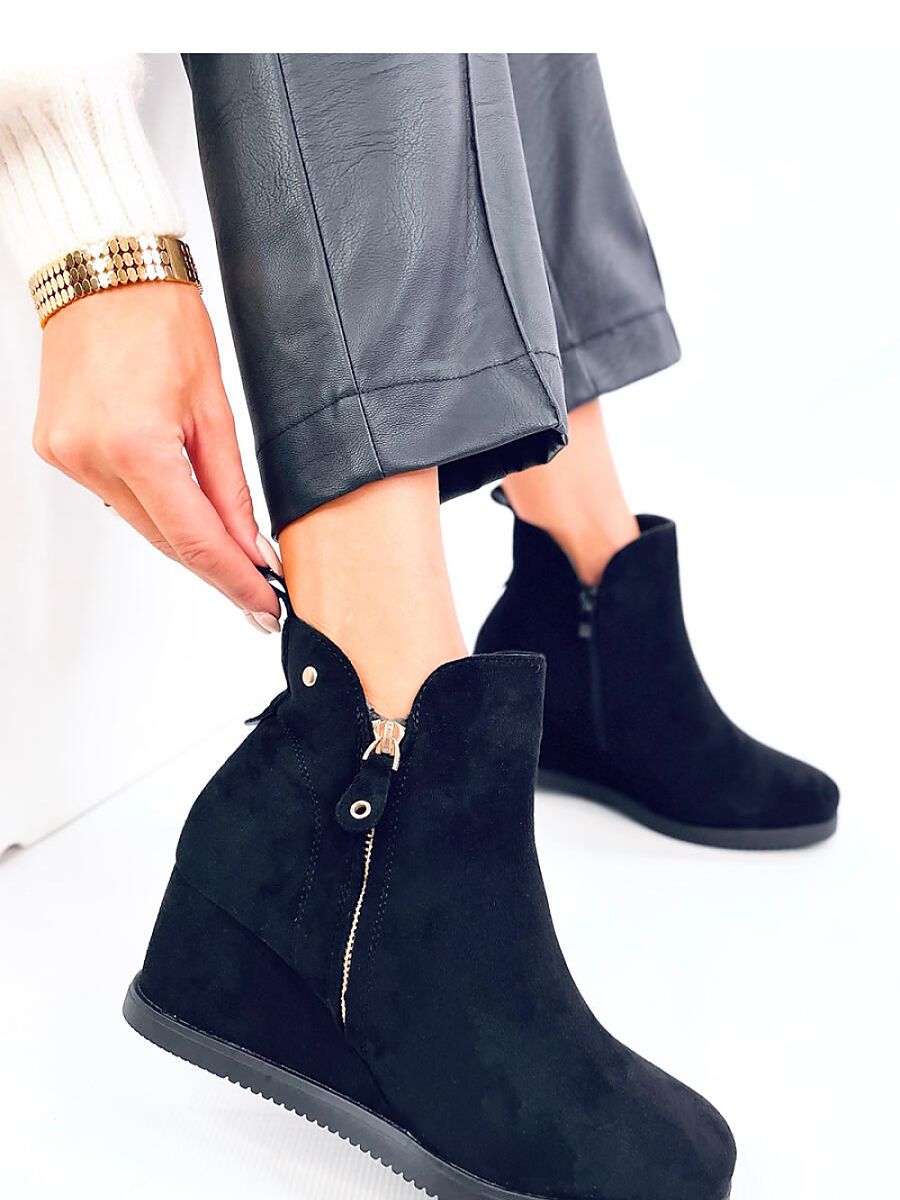 Buskin boots model 201402 Inello