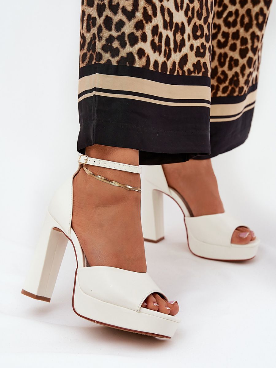 Heel sandals model 209894 Step in style