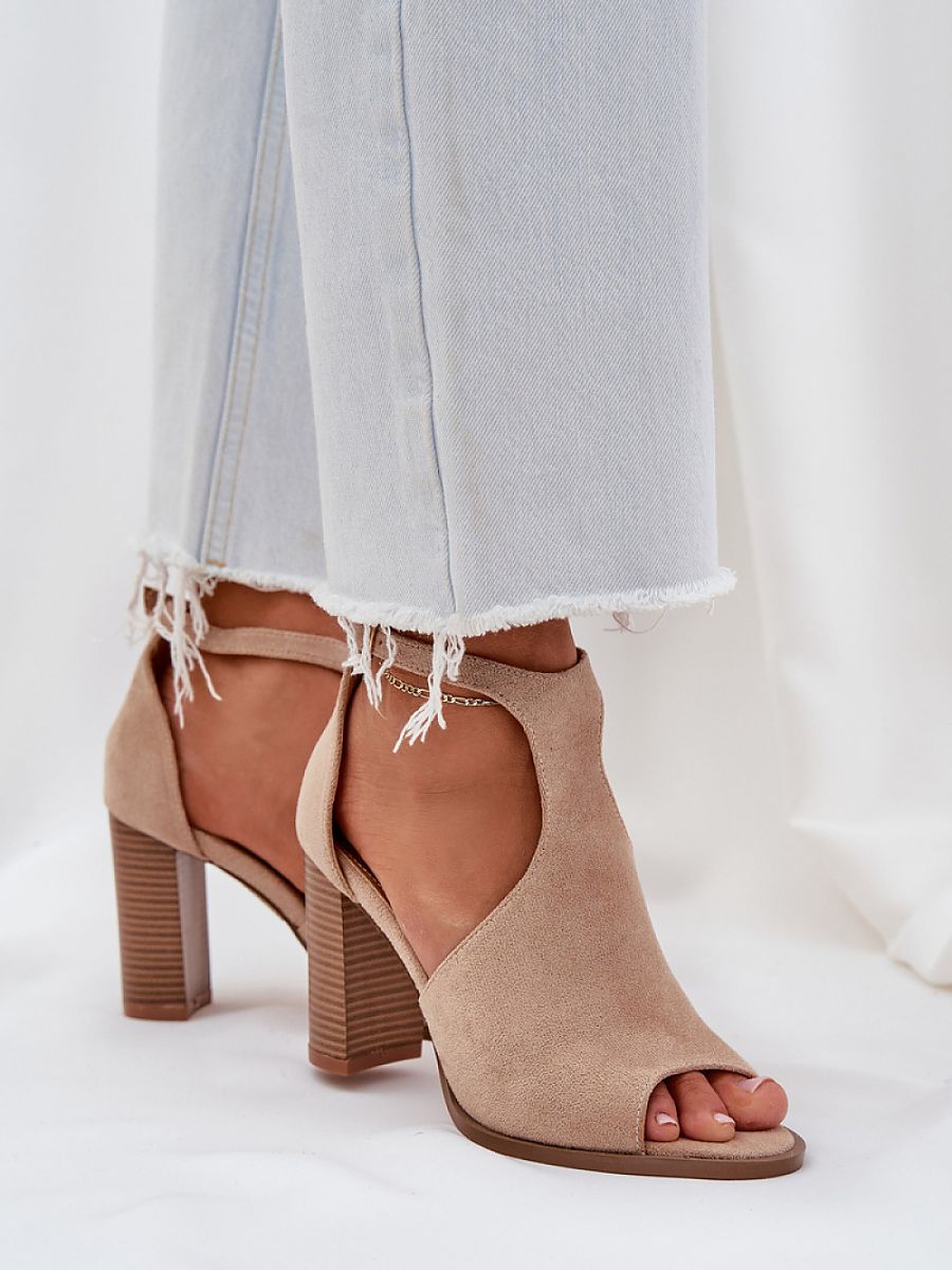 Heel sandals model 210154 Step in style