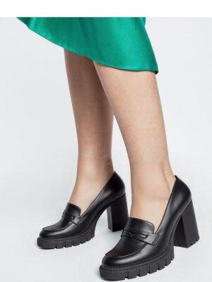 Block heel pumps model 210351 Inello