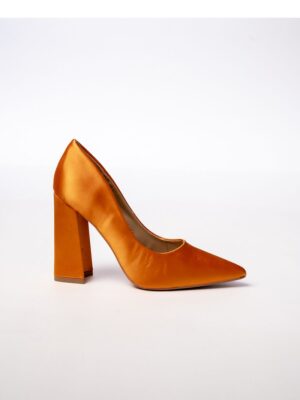 Block heel pumps model 210530 Inello