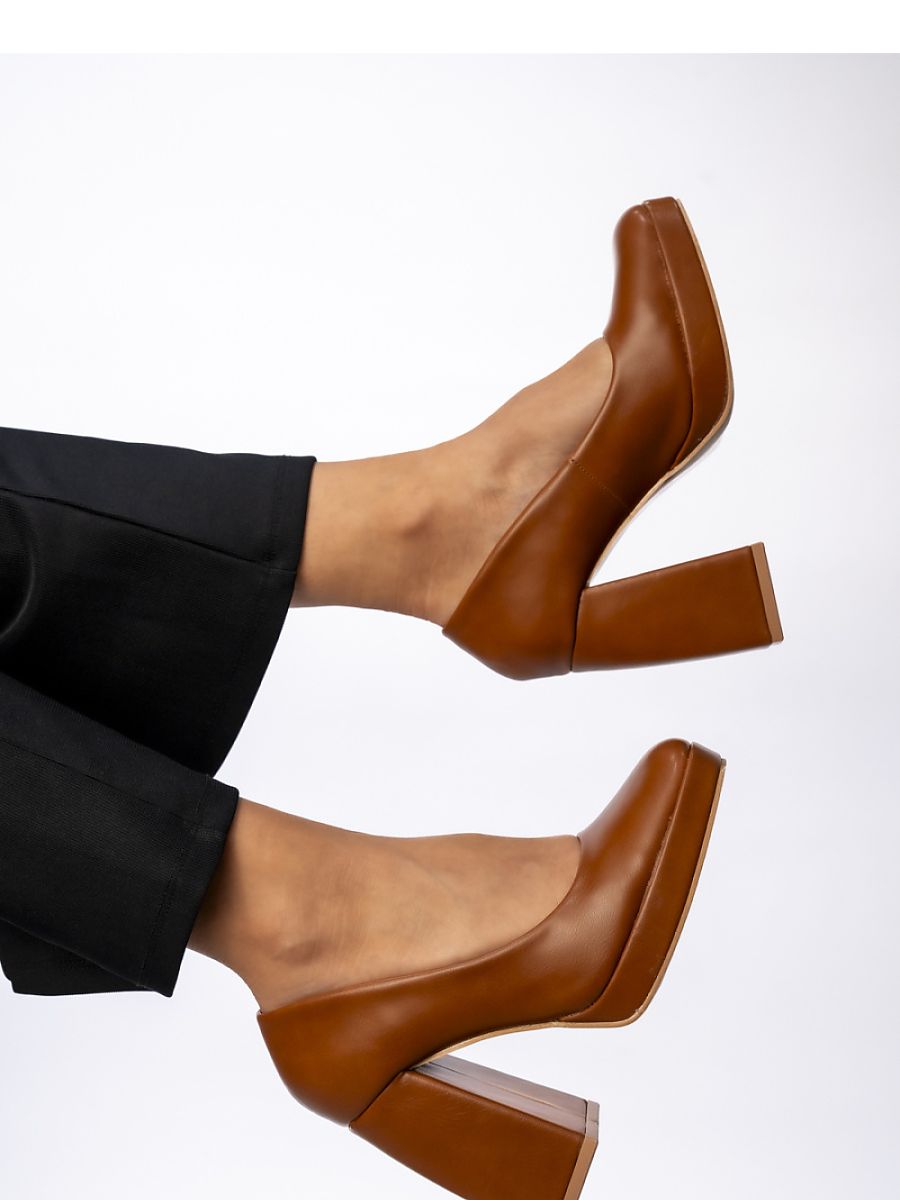 Block heel pumps model 210549 Inello – Bild 3