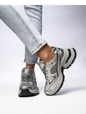 Sport Shoes model 210571 Inello