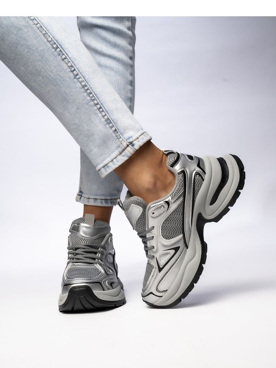 Sport Shoes model 210571 Inello