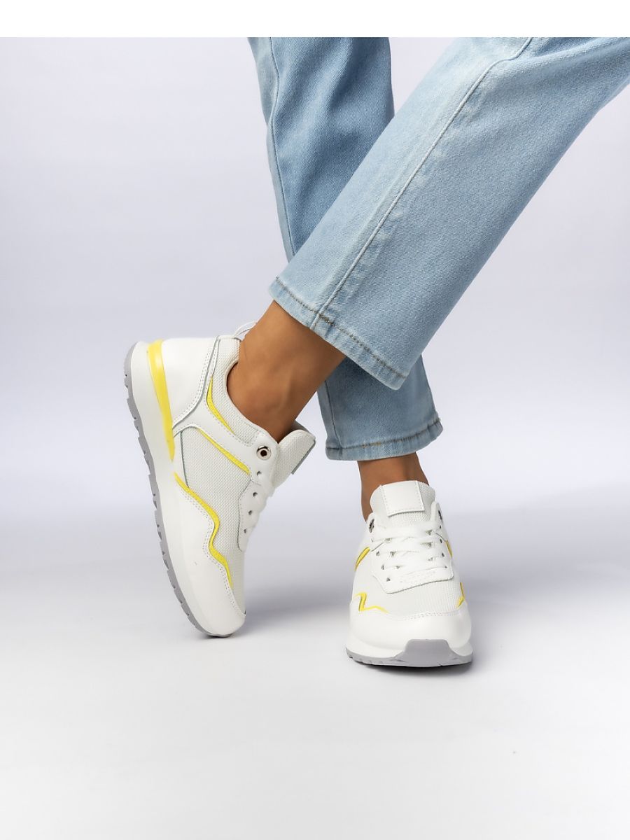 Sport Shoes model 210581 Inello