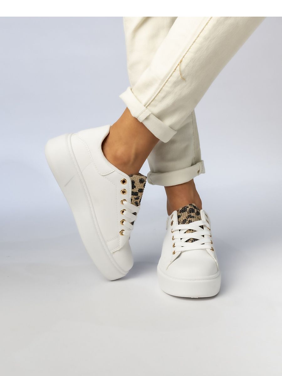 Sport Shoes model 210583 Inello