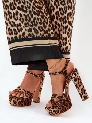 Heel sandals model 210804 Step in style