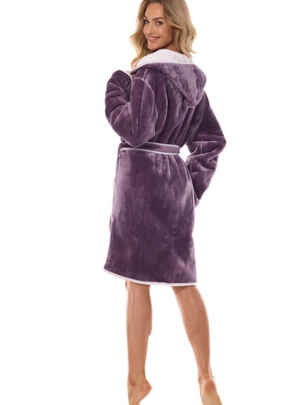 Bathrobe model 200899 L&L collection - Image 3